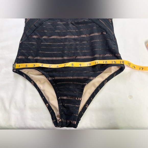 KONA SOL Black striped laser cut one piece swimsuit size M - Picture 6 of 13